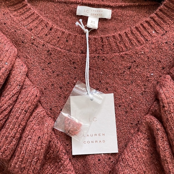 NWT LC Lauren Conrad Size XS Ruffle Shoulder Sparkle Sweater - Picture 5 of 6